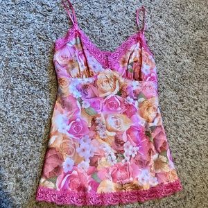 Beautiful floral lace tank